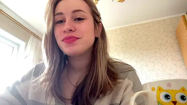 Snapshot of SpringSummers chatting on 04-08-26, 08:14 SpringSummers online show from 04-08-26, 08:14