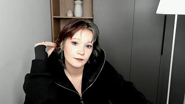 BettieBagwill online show from 04-05-26, 08:44