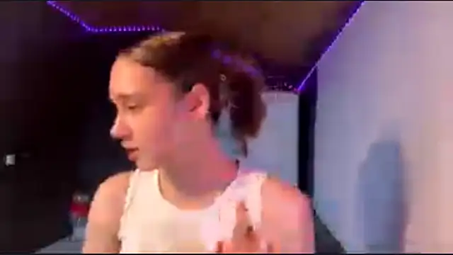 CoreenGau online show from 04-15-26, 11:17