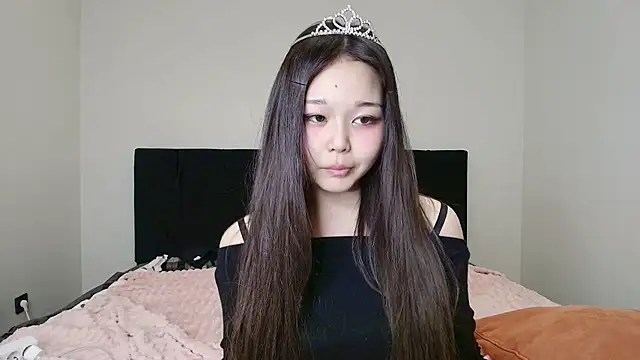 sayanim0 online show from 04-18-26, 01:04