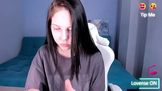 SugarBunny18 online show from 06-02-26, 03:41