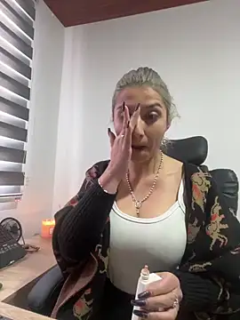 Isabella varella- online show from 06-05-26, 12:33