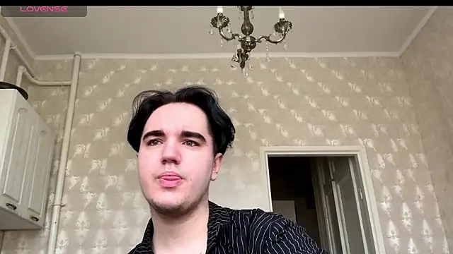 Snapshot of TylerSweet_ chatting on 04-09-26, 07:47 TylerSweet online show from 04-09-26, 07:47