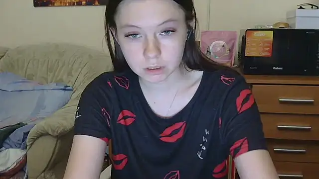 JessicaHolland1 online show from 05-31-26, 06:09