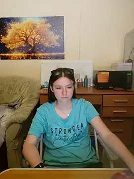 Snapshot of JessicaHolland1 chatting on 06-20-26, 06:44 JessicaHolland1 online show from 06-20-26, 06:44