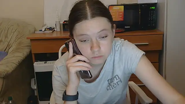 Snapshot of JessicaHolland1 chatting on 07-14-26, 05:40 JessicaHolland1 online show from 07-14-26, 05:40