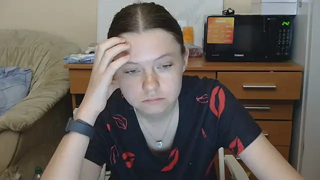 Snapshot of JessicaHolland1 chatting on 07-17-26, 05:40 JessicaHolland1 online show from 07-17-26, 05:40