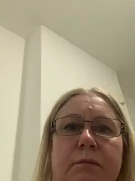 MilaLila204 online show from 04-19-26, 06:10