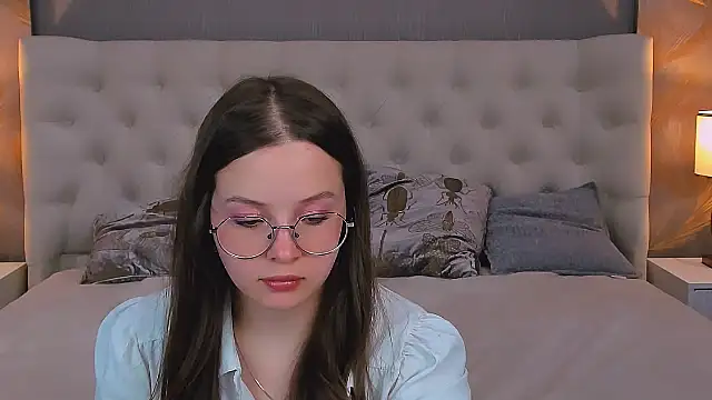 SYDNEY DIAMONDS online show from 04-05-26, 04:48