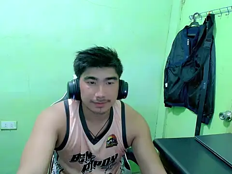 Snapshot of Hunkfireman chatting on 05-31-26, 11:50 Hunkfireman online show from 05-31-26, 11:50