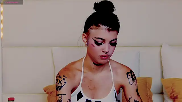 YasminnStorm online show from 07-09-26, 06:50
