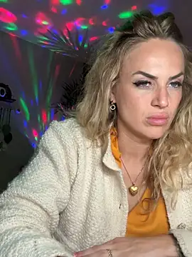 BlondSeduction online show from 04-15-26, 10:10
