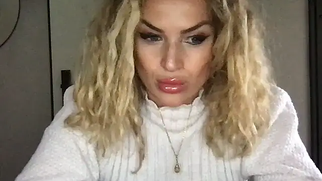 BlondSeduction online show from 05-19-26, 08:53
