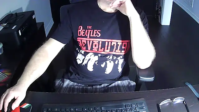 Shalun2000 online show from 04-12-26, 01:05