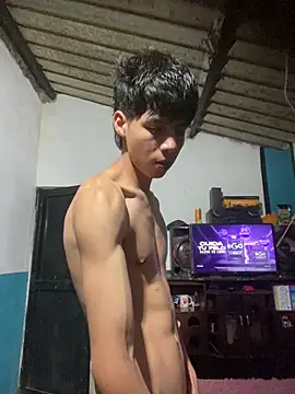 Snapshot of Nando-111 chatting on 04-11-26, 04:17 Nando-111 online show from 04-11-26, 04:17