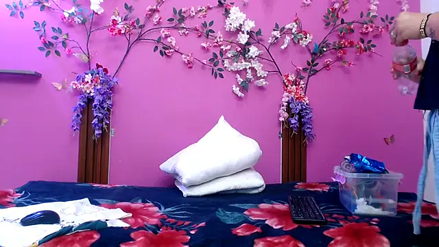 Snapshot of starfishanal21 chatting on 05-29-26, 07:23 starfishanal21 online show from 05-29-26, 07:23