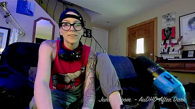juneafterhours online show from 05-02-26, 11:54