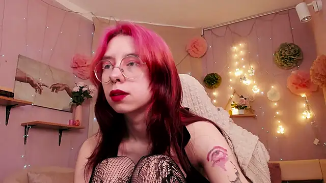 Alice Nyx online show from 04-11-26, 08:57