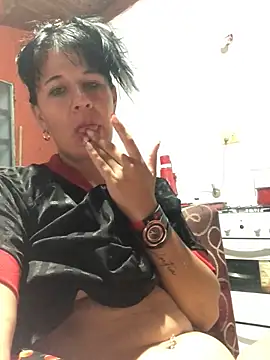 Laacoluu online show from 04-13-26, 04:40