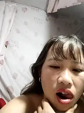 Snapshot of Yo-must chatting on 07-10-26, 09:17 Yo-must online show from 07-10-26, 09:17