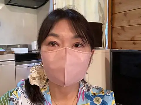 Snapshot of lemonade_madame chatting on 05-29-26, 12:08 lemonade madame online show from 05-29-26, 12:08