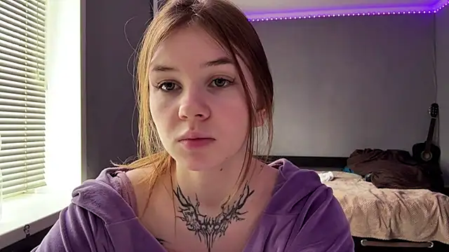 KellyRose online show from 04-05-26, 08:11