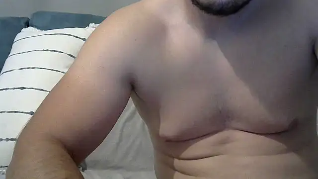Snapshot of Parejared chatting on 07-15-26, 08:03 Parejared online show from 07-15-26, 08:03