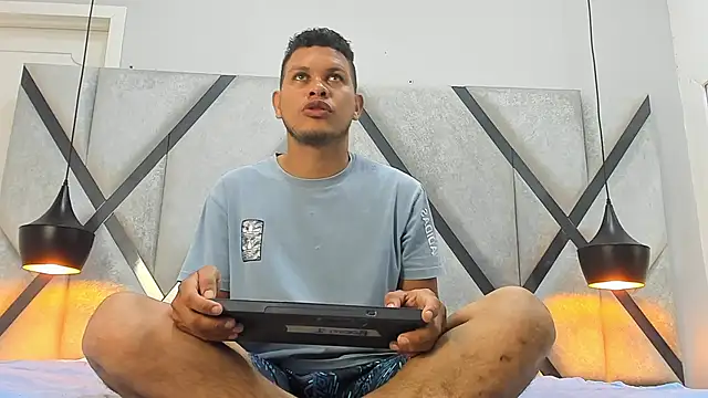 Snapshot of NohaBrooks chatting on 04-05-26, 12:02 NohaBrooks online show from 04-05-26, 12:02