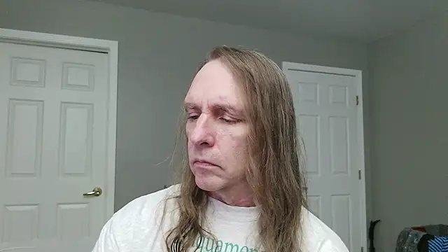 Magnus Luv online show from 07-16-26, 10:38