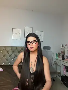Snapshot of JassmineLove chatting on 07-16-26, 04:35 JassmineLove online show from 07-16-26, 04:35