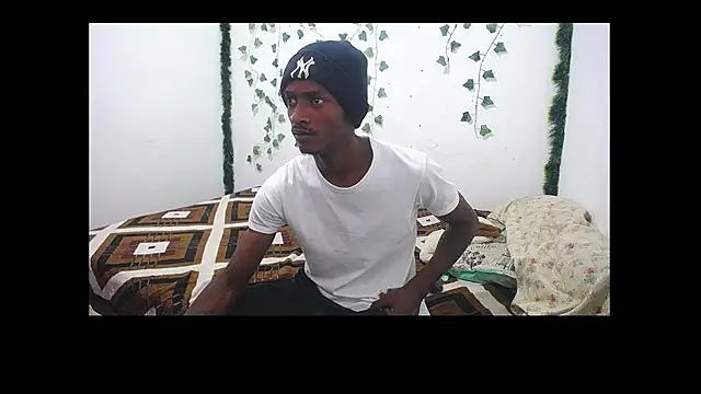 Snapshot of skey_12 chatting on 04-07-26, 07:14 skey 12 online show from 04-07-26, 07:14