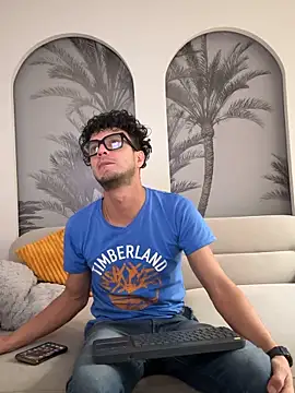 Snapshot of dexterlab_be chatting on 04-07-26, 07:58 dexterlab be online show from 04-07-26, 07:58