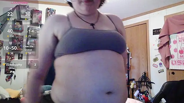 Snapshot of femcelsam chatting on 06-19-26, 10:13 femcelsam online show from 06-19-26, 10:13