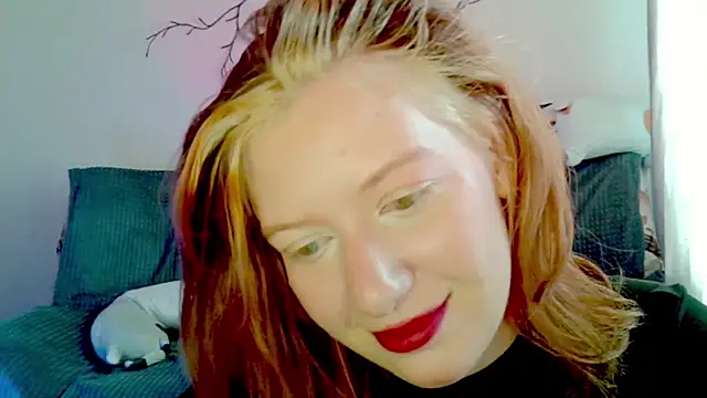 Snapshot of earn_my_lily chatting on 04-16-26, 07:09 earn my lily online show from 04-16-26, 07:09