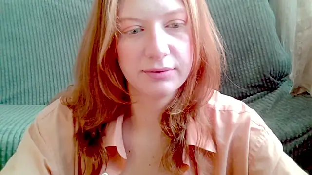 Snapshot of earn_my_lily chatting on 04-30-26, 06:09 earn my lily online show from 04-30-26, 06:09