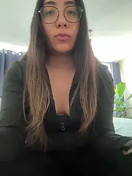 vampiralatina online show from 05-20-26, 05:41