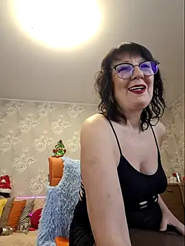 Snapshot of LaliaMia chatting on 11-14-25, 02:21 LaliaMia online show from 11-14-25, 02:21