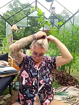 Blondejenn online show from 07-21-26, 12:51