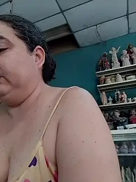 Snapshot of Golositadeamor chatting on 04-30-26, 08:15 Golositadeamor online show from 04-30-26, 08:15