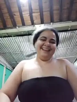 Snapshot of Golositadeamor chatting on 05-04-26, 08:10 Golositadeamor online show from 05-04-26, 08:10