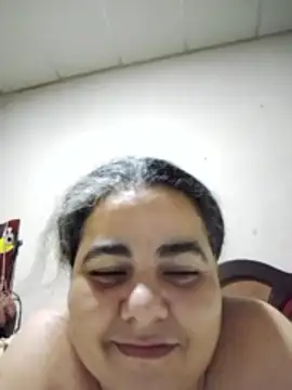 Snapshot of Golositadeamor chatting on 05-11-26, 05:24 Golositadeamor online show from 05-11-26, 05:24