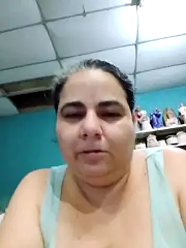 Snapshot of Golositadeamor chatting on 05-27-26, 01:57 Golositadeamor online show from 05-27-26, 01:57