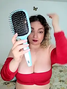 Snapshot of honey_hornie chatting on 04-22-26, 01:08 honey hornie online show from 04-22-26, 01:08