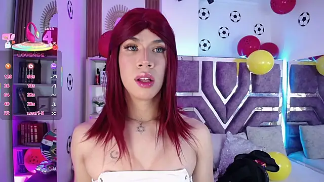 Snapshot of Eva__Walker chatting on 06-19-26, 11:30 Eva Walker online show from 06-19-26, 11:30