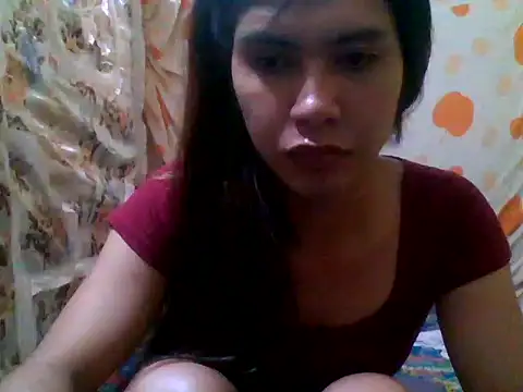 Snapshot of luna_veille chatting on 04-25-26, 02:14 luna veille online show from 04-25-26, 02:14