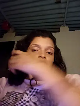 Snapshot of moni_dulcesita chatting on 04-07-26, 07:20 moni dulcesita online show from 04-07-26, 07:20