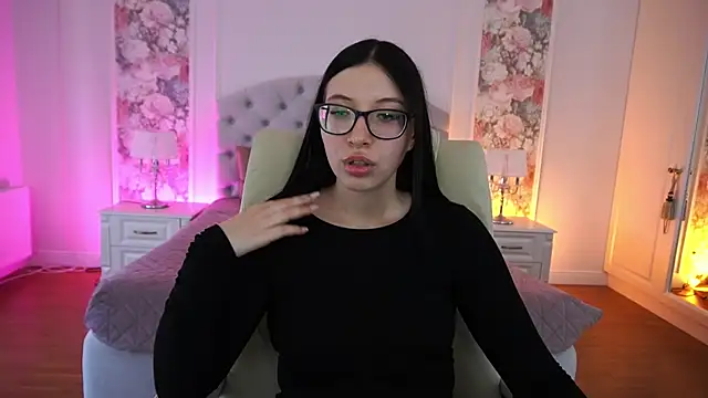 SsoftAura online show from 04-13-26, 12:43