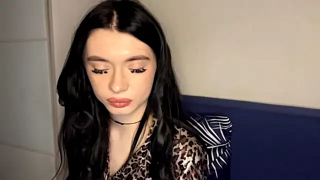 Snapshot of RenataBrought chatting on 04-06-26, 04:19 RenataBrought online show from 04-06-26, 04:19