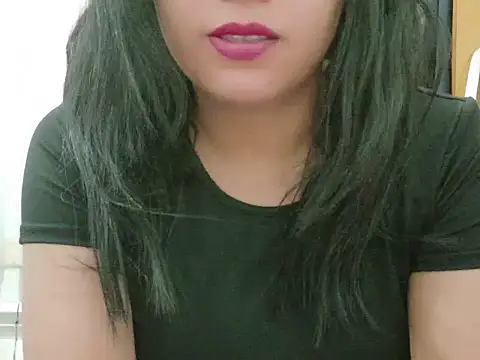 Snapshot of MojaditPussy chatting on 07-16-26, 05:02 MojaditPussy online show from 07-16-26, 05:02