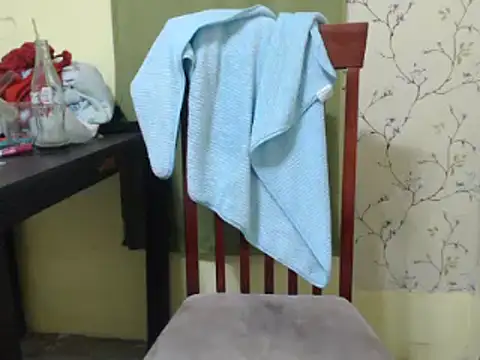 Snapshot of Yummy_Katrina chatting on 04-12-26, 12:26 Yummy Katrina online show from 04-12-26, 12:26